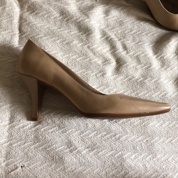 Classic nude pumps - Picture 2 of 8